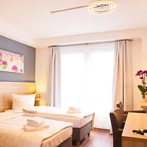 intermezzo-women-only.find-berlin-hotels.com/